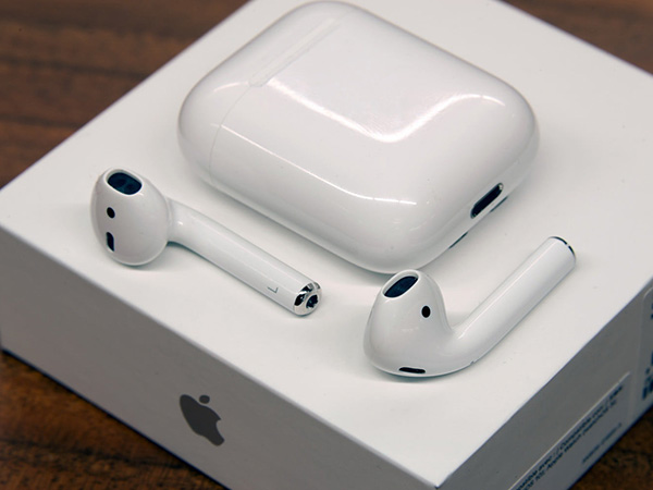 سماعة أبل Airpods أكثر ذكاءًا ممّا تتوقّع